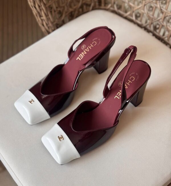 Shoe